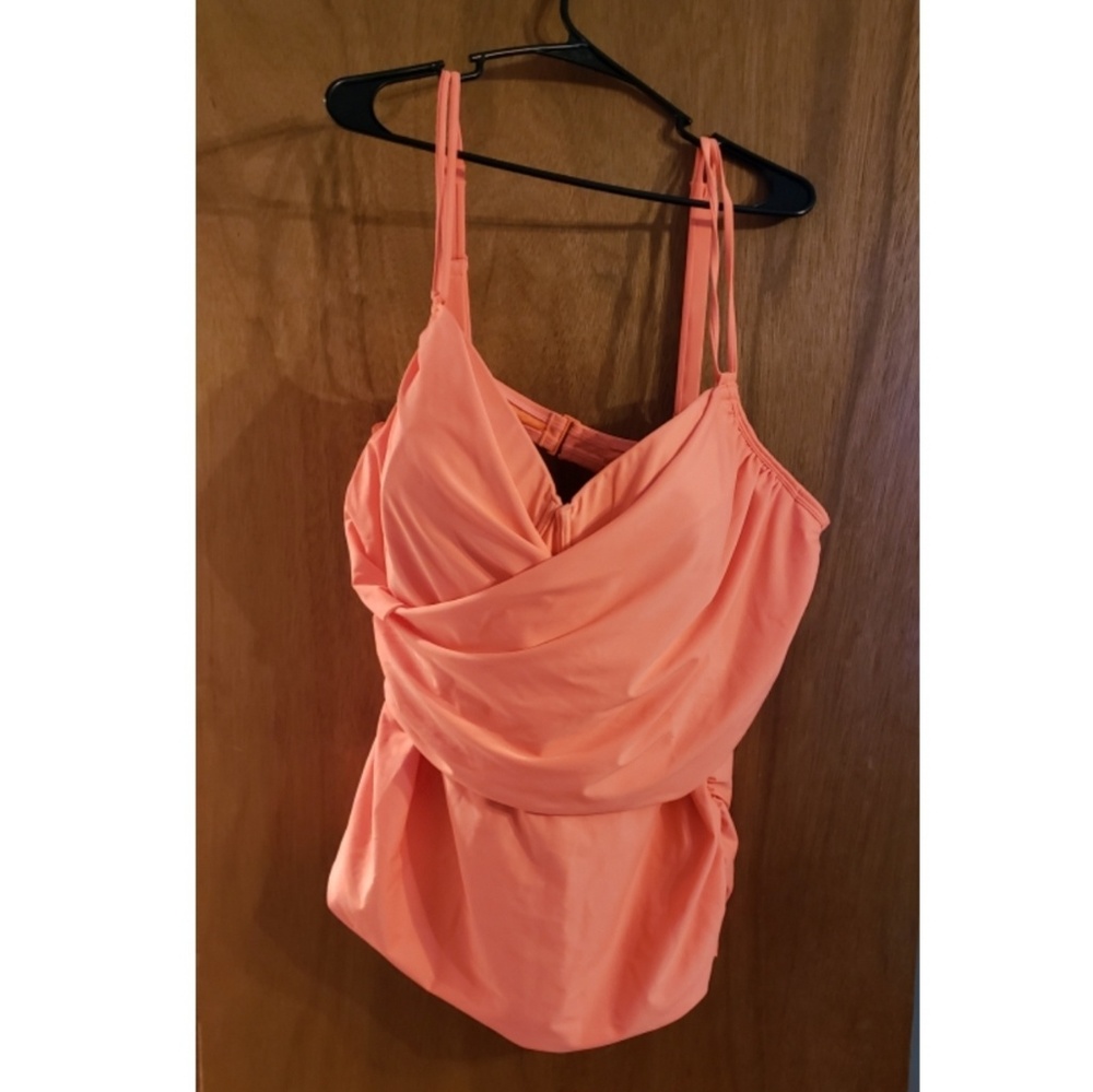 Old Navy Plus coral swim top